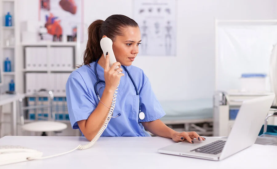 The Role of Technology in Modern Healthcare Answering Services